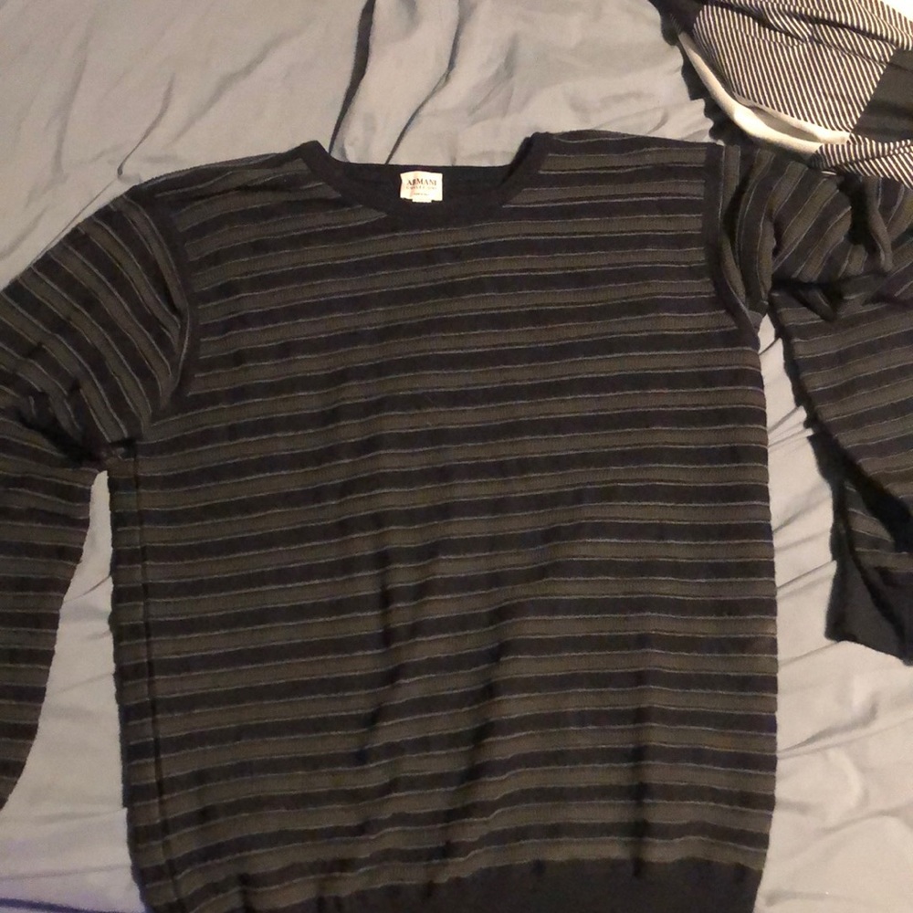 Medium men’s Armani sweater